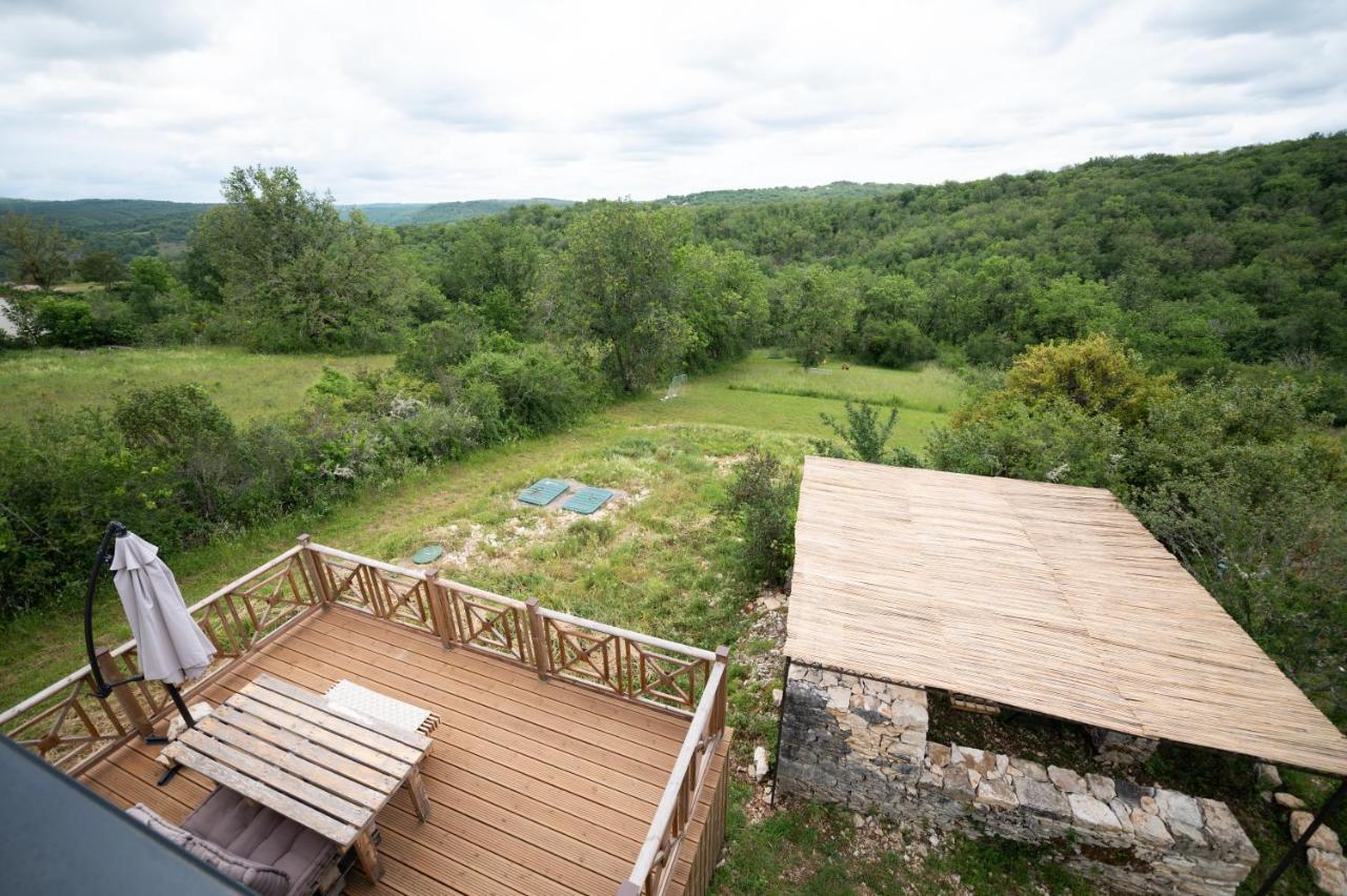 Lot En Dock 3 Logements Atypiques Et Ecologiques En Vallee De La Dordogne Souillac Exterior photo